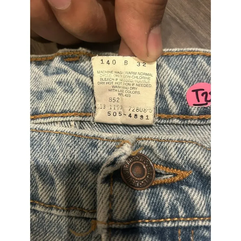 Vintage Levis Jeans Mens 38x30 Blue 505 Light Wash 90s 1999 Regular Straight Leg